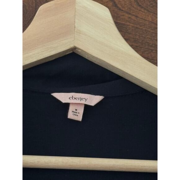 EBERJEY NEW Gisele Relaxed Black Short Set Size Medium - Picture 8 of 8